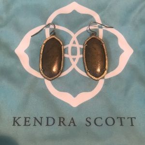 Kendra Scott Elle Earring in Gold Pyrite